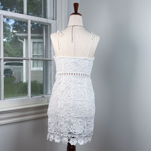 Forever 21 White Lace Floral Adjustable Strap Waist Cut Out Bodycon Dress Small - Picture 2 of 13